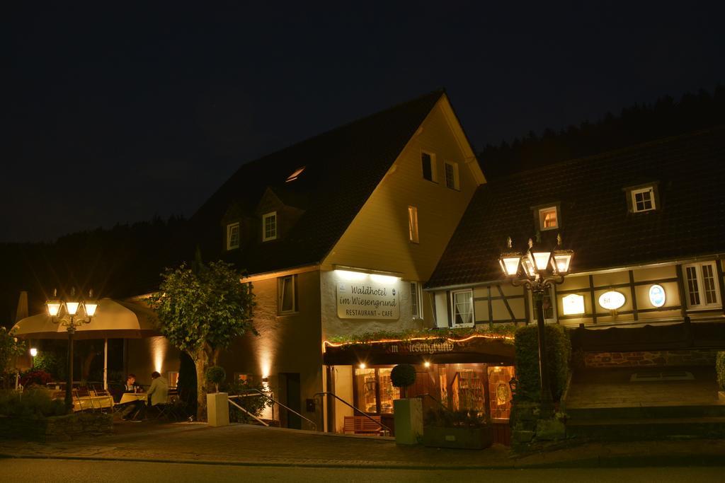 Waldhotel Im Wiesengrund Hurtgenwald Екстер'єр фото